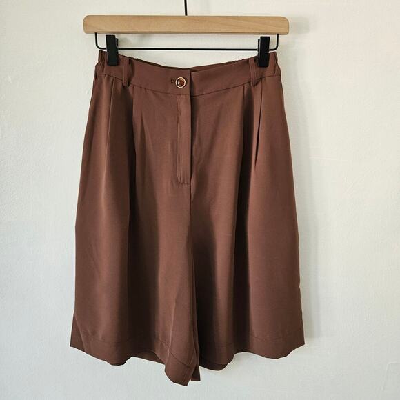 NEW Simple Retro Daiki Chiffon Straight Shorts M Brown Knee Lengths NWT - Picture 3 of 8
